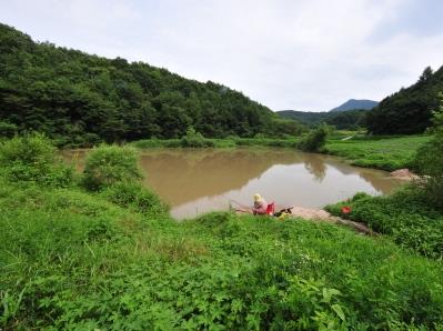 지심골저수지 전경 썸네일 이미지