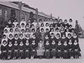 1983년 전남여자고등학교 교복과 자유복 공존 썸네일 이미지
